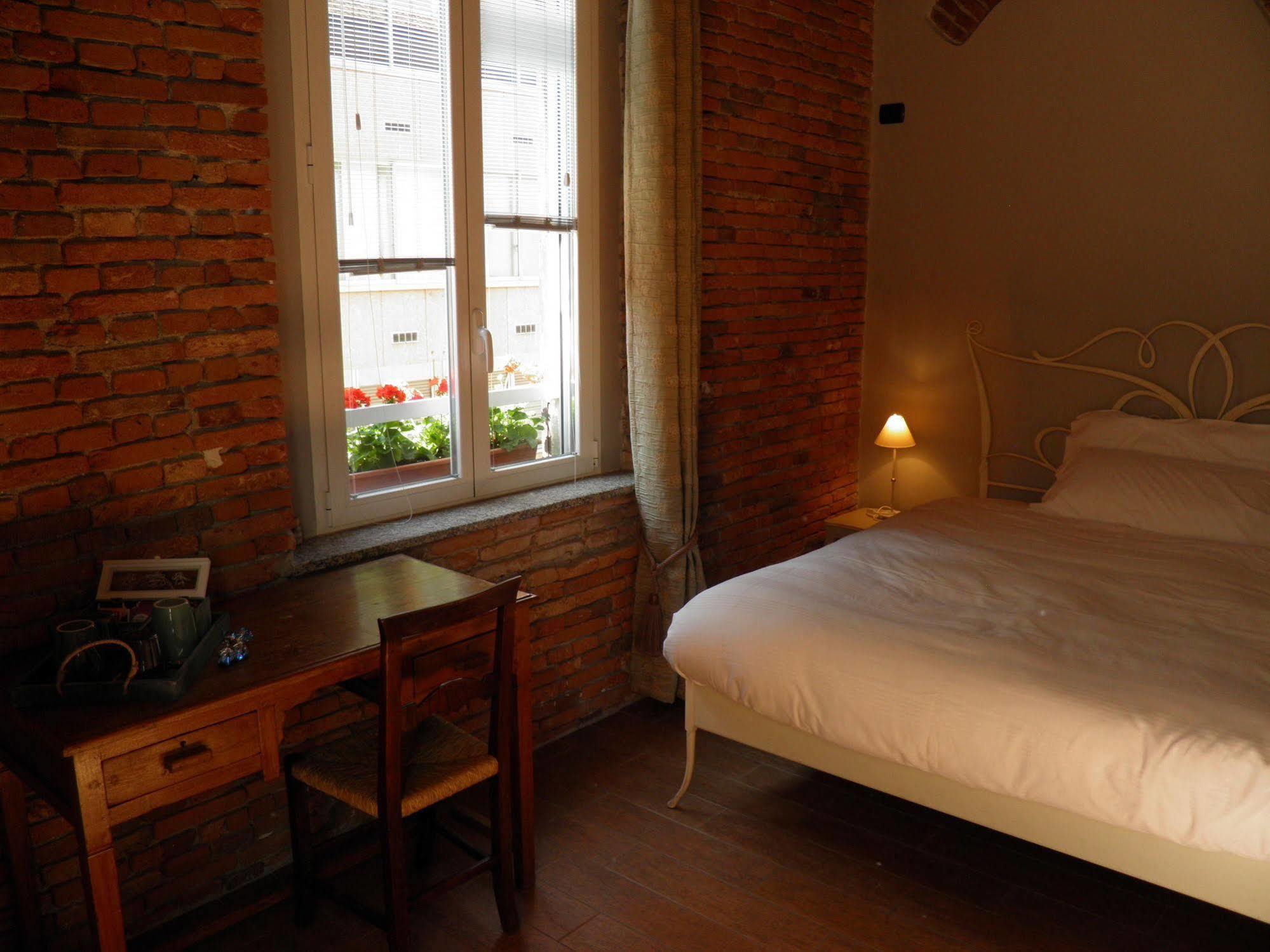 In Centro Charme Bed and Breakfast Bergamo Eksteriør billede