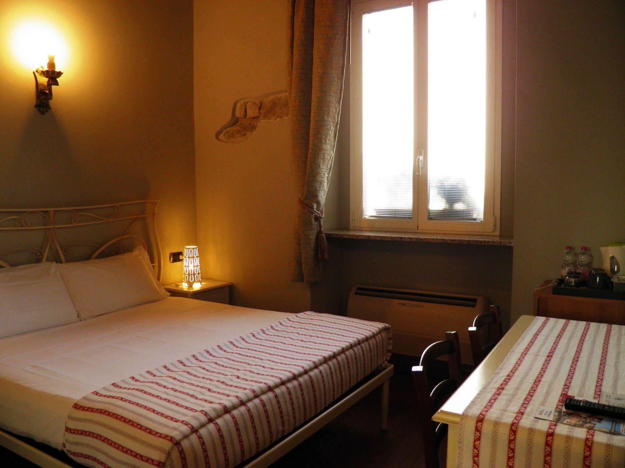 In Centro Charme Bed and Breakfast Bergamo Eksteriør billede